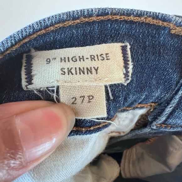 Madewell 9" High Rise Skinny Medium Wash Light Distressed Raw Hem Jean Women 27P - Picture 6 of 9